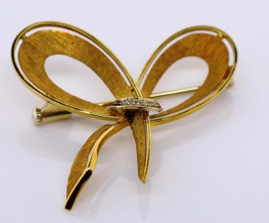 18ct Gold Ribbon Brooch - 4.6g - Brooches - Jewellery