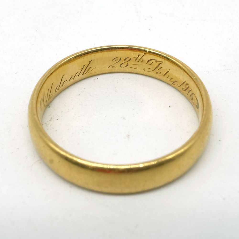 Antique English  22ct yellow gold  wedding ring  4g Rings  