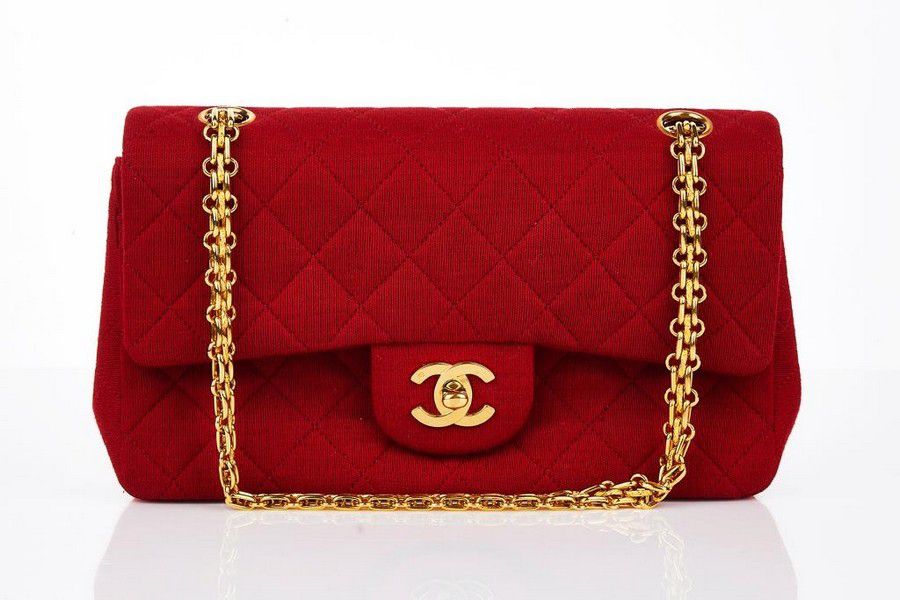Chanel Red Quilted Belt Bag with Gold Chain Belt NW3244  LuxuryPromise