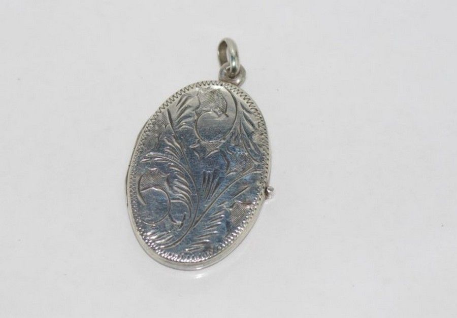 Engraved Sterling Silver Locket - Excellent Condition - Pendants ...