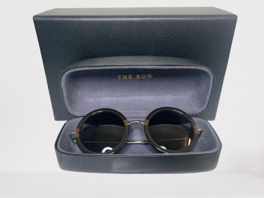 Brown Tortoiseshell Sunglasses with Silvertone Arms - New in Box ...