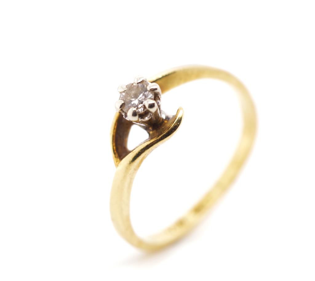 0.10ct Diamond and 18ct Gold Ring - Size M - Rings - Jewellery