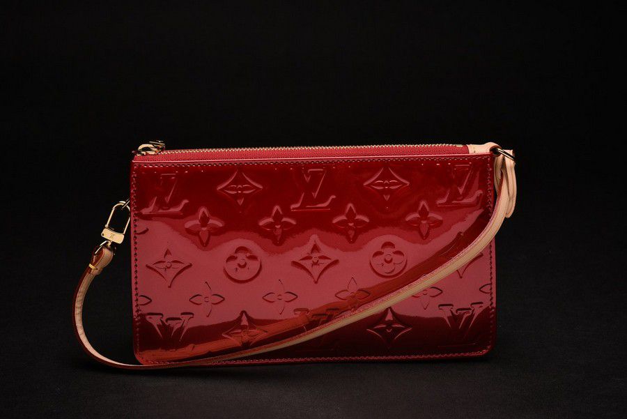 Louis Vuitton Monogram Vernis Lexington Pochette - Red Handle Bags