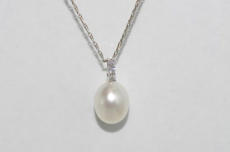 18ct Pearl & Diamond Pendant on Silver Chain - Pendants/Lockets - Jewellery