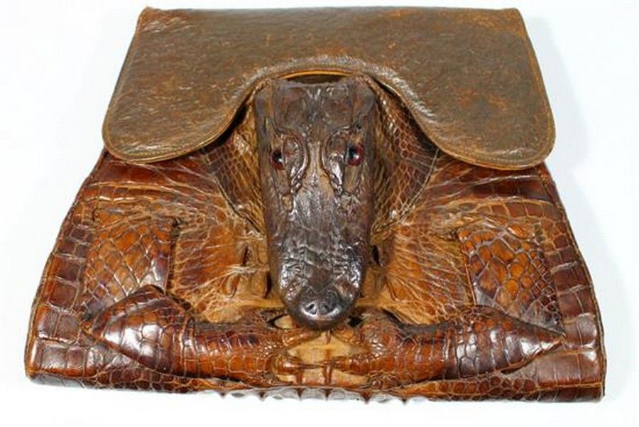 Lovely Early 1900's Caramel & Brown Antique Hornback Alligator Purse  w/Paws! - Vintage Skins