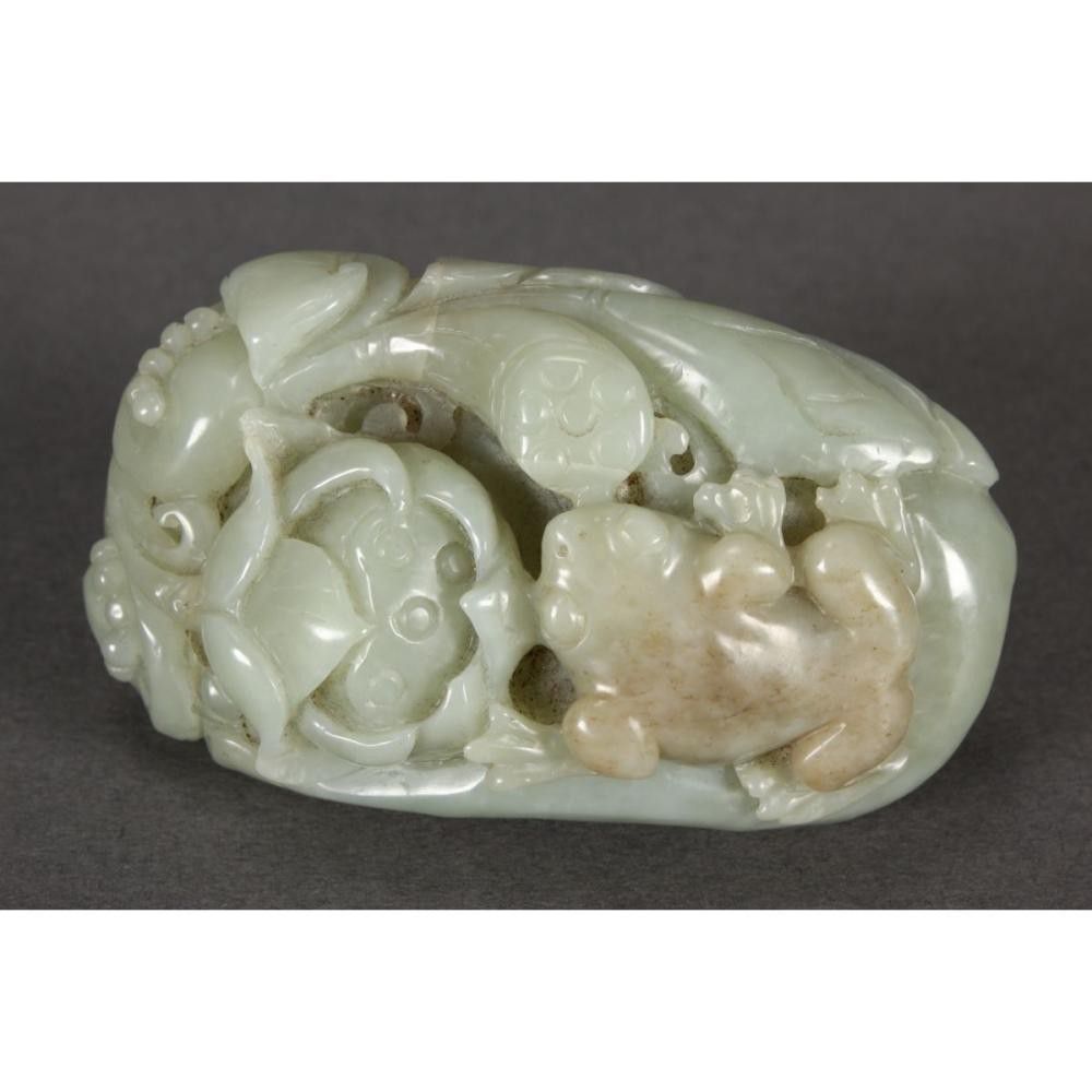 Green Jade Frog Amongst Lotus Flowers Carving - Jade - Oriental