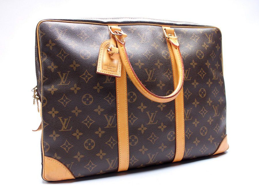Looking for the LV Keepall Bandouliere 25 (Blown Up) Please Help! :  r/RepladiesDesigner