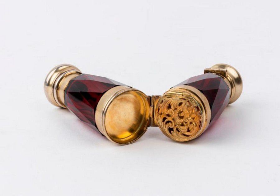Ruby Glass Binocular Scent Bottle with Vinaigrette Scent Bottles