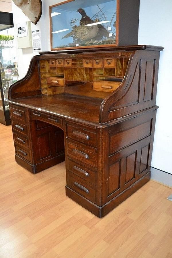 Antique American Large Size Cutler Roll Top Desk Approx 128