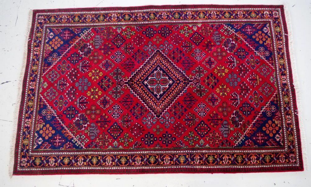 Red-Toned Middle Eastern Wool Rug - 215x135cm - Rugs & Carpets ...