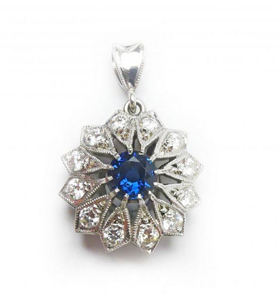 Blue Sapphire and Diamond Pendant and Earrings Set Suites & Parure