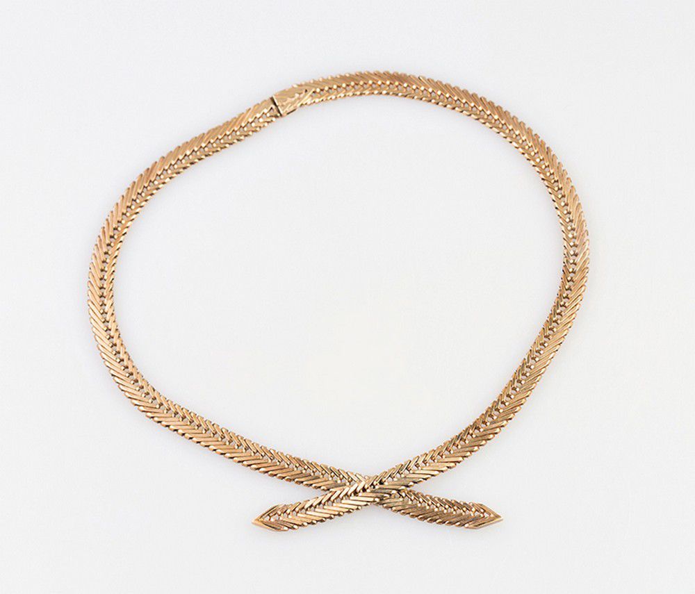 Fancy Arrow Link Crossed Necklet with Display Box - Necklace/Chain ...