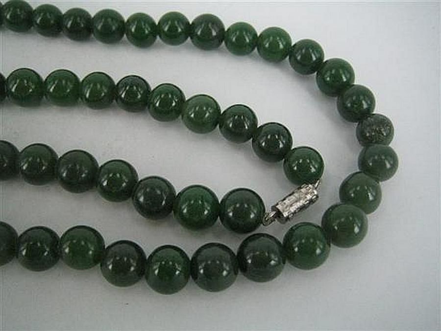 Nephrite Jade Bead Necklace - Necklace/Chain - Jewellery