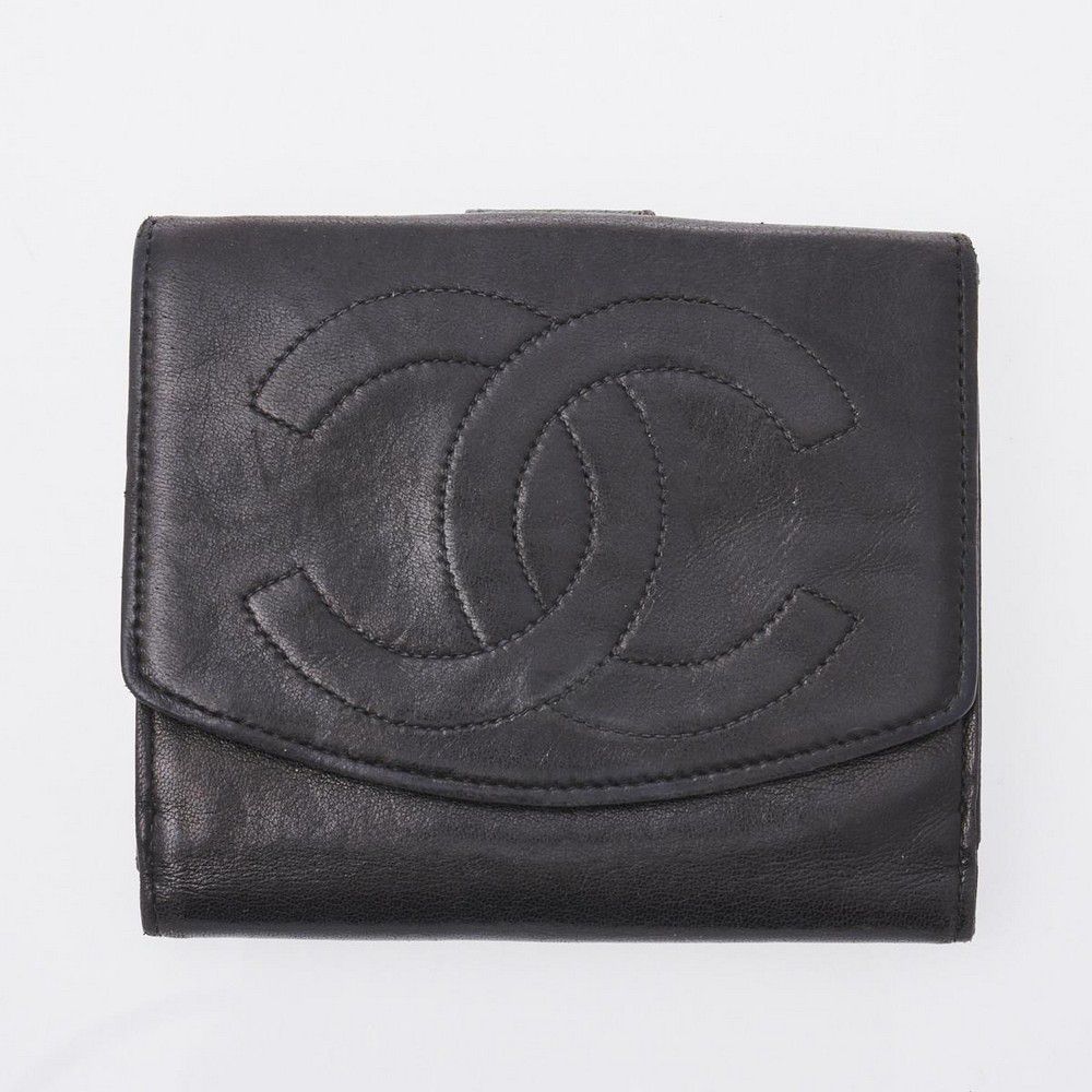 Chanel Double Hook Wallet with CC Logo - Handbags & Purses - Costume ...