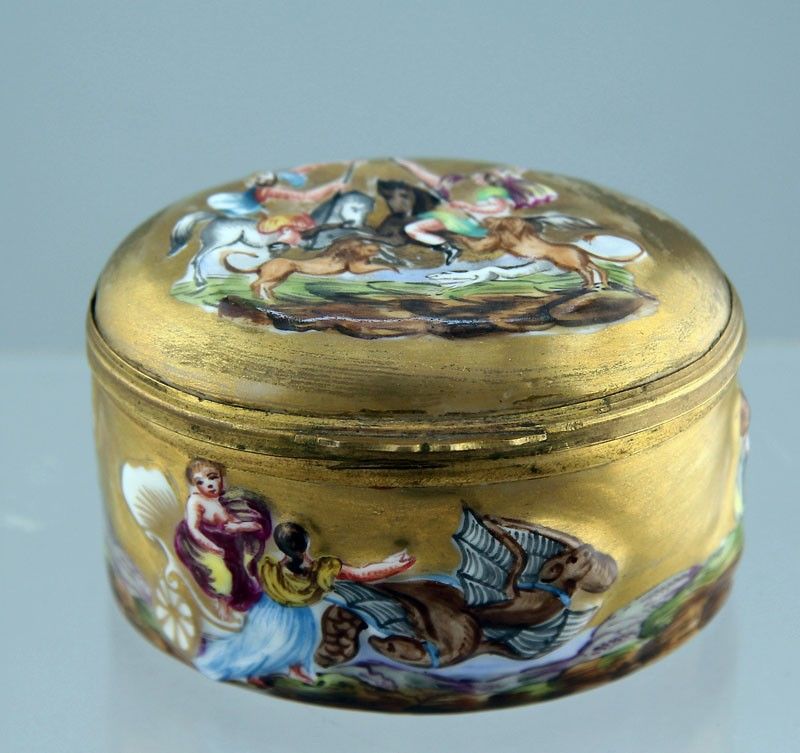 Mythological Dresden Gilt Box with Painted Landscape - Dresden - Ceramics