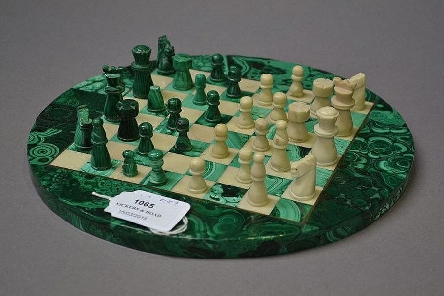 Malachite Chess Set: Stunning 24cm Board & Pieces - Games