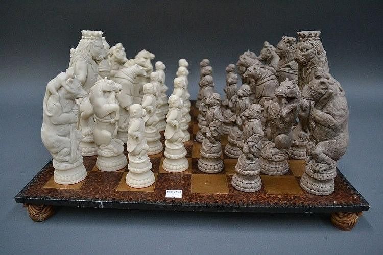 Chess set with animal characters pieces - Games & Puzzles - Recreations