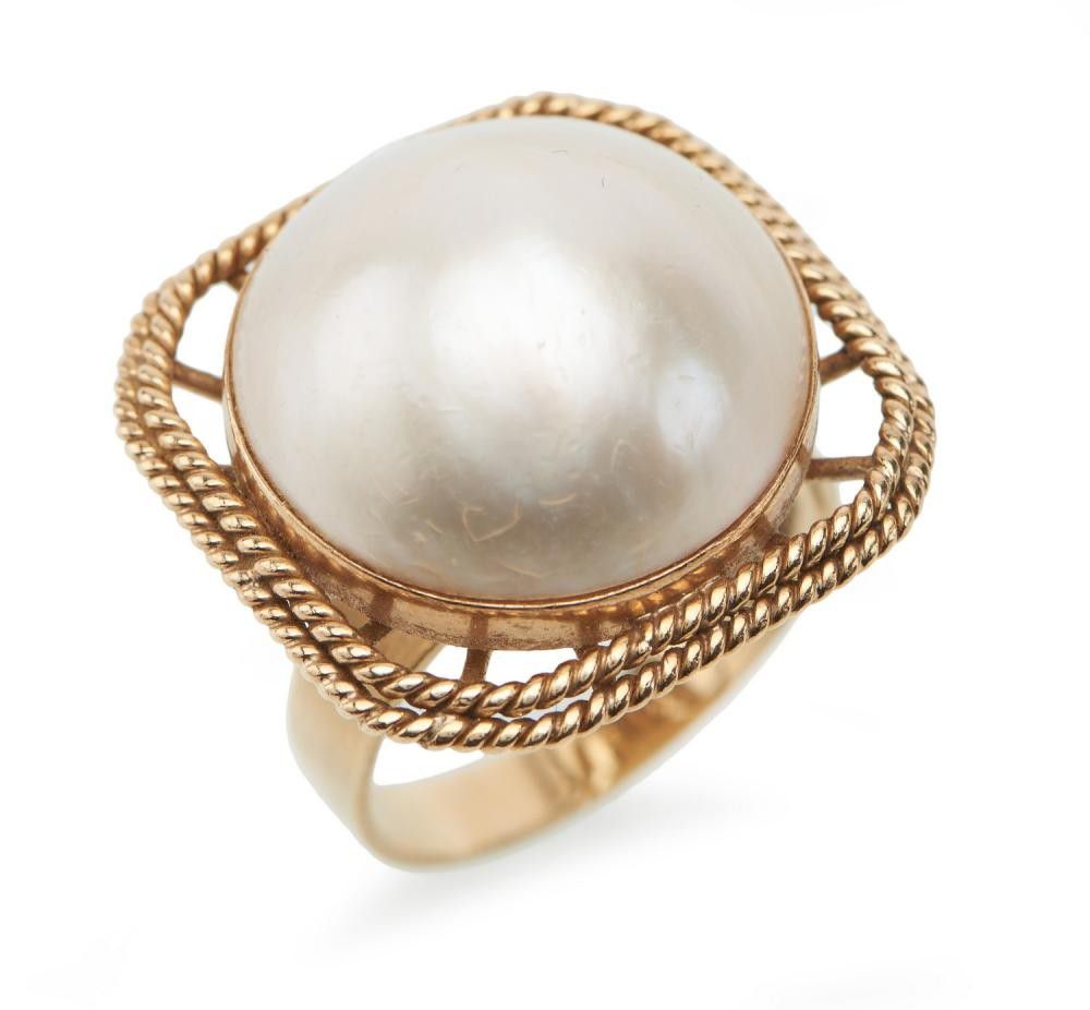 18ct Gold Mabe Pearl Ring with Rope Twist Surround - Rings - Jewellery