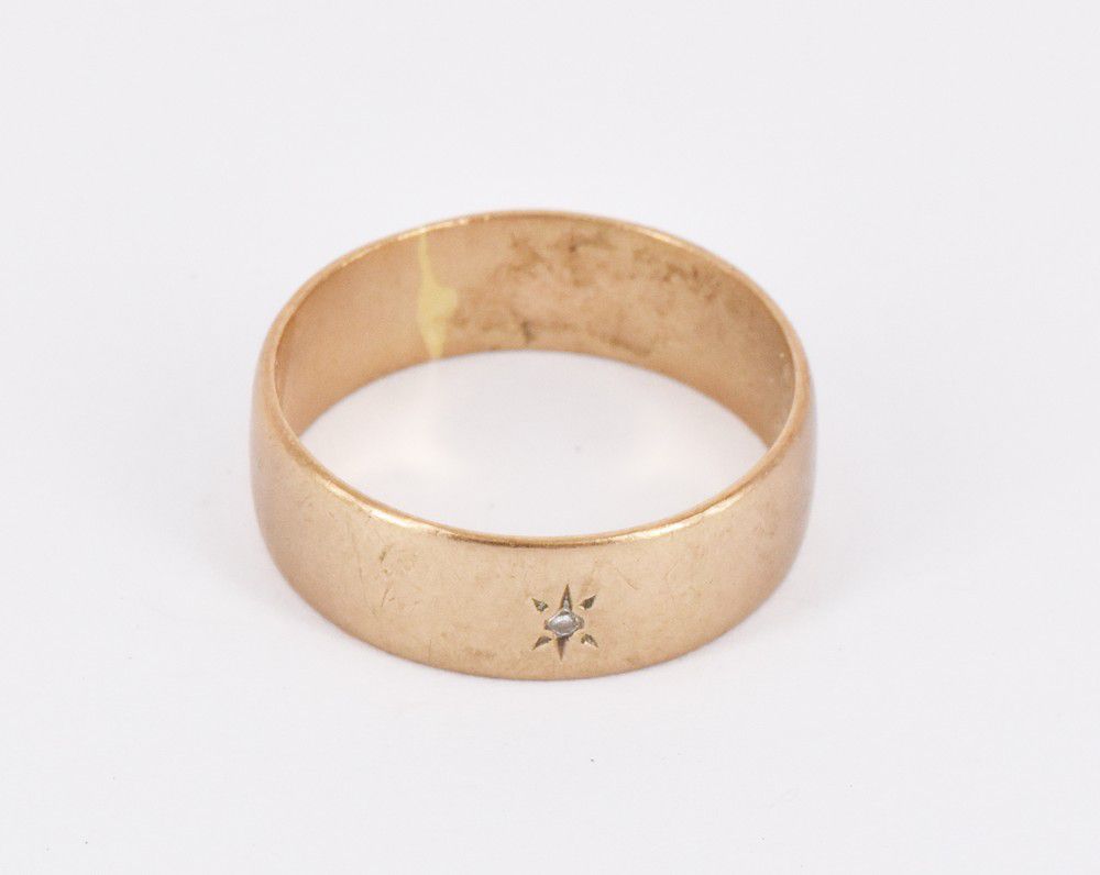 9ct Gold Diamond Wedding Ring, Size R - Rings - Jewellery