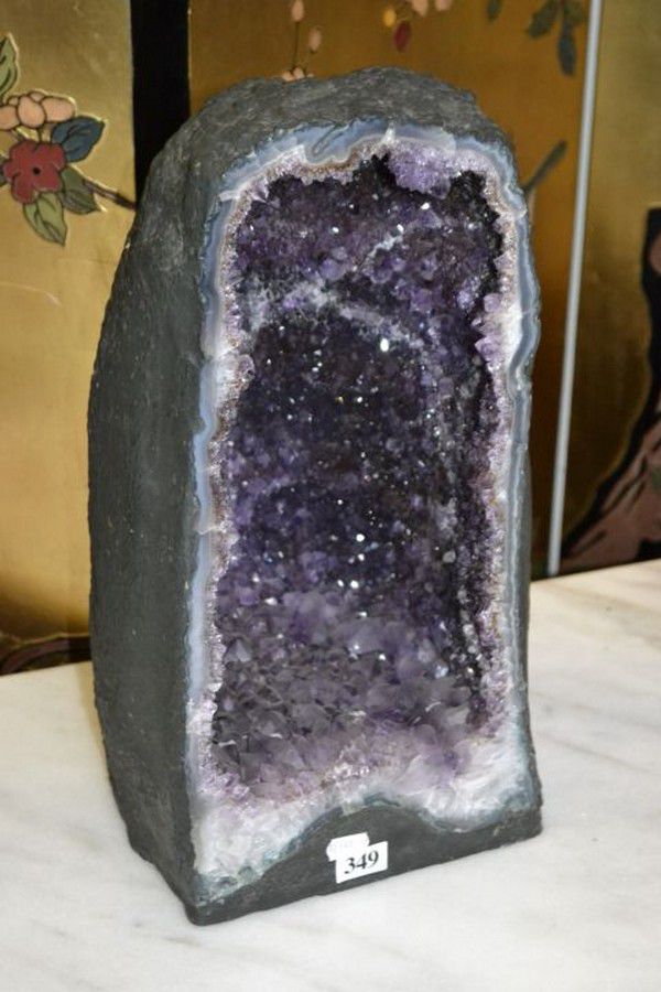 Cathedral Amethyst Geode Mineral - Fossils and geodes - Industry ...