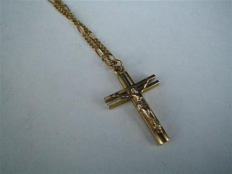 9ct Gold Crucifix Pendant with Chain - Religious Objects - Precious Objects