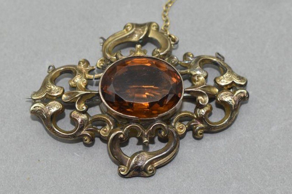 Victorian Citrine Pinchbeck Brooch - Brooches - Jewellery