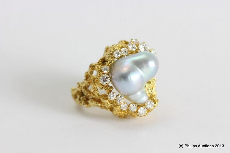 Golden Coral Ring with Keshi Pearl and Diamonds - Rings - Jewellery