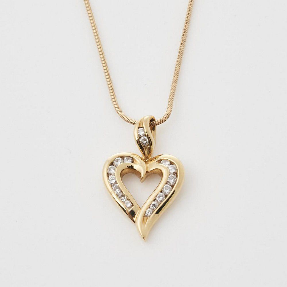 18ct Gold Diamond Heart Pendant By David Keefe Jewellers Pendants