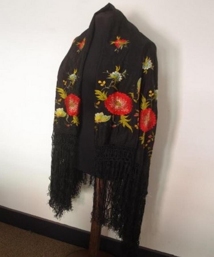 1920s Chinese Embroidered Piano Shawl - Musical Instruments ...