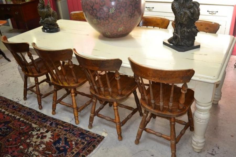 kitchen chair to go with vintage colonial table