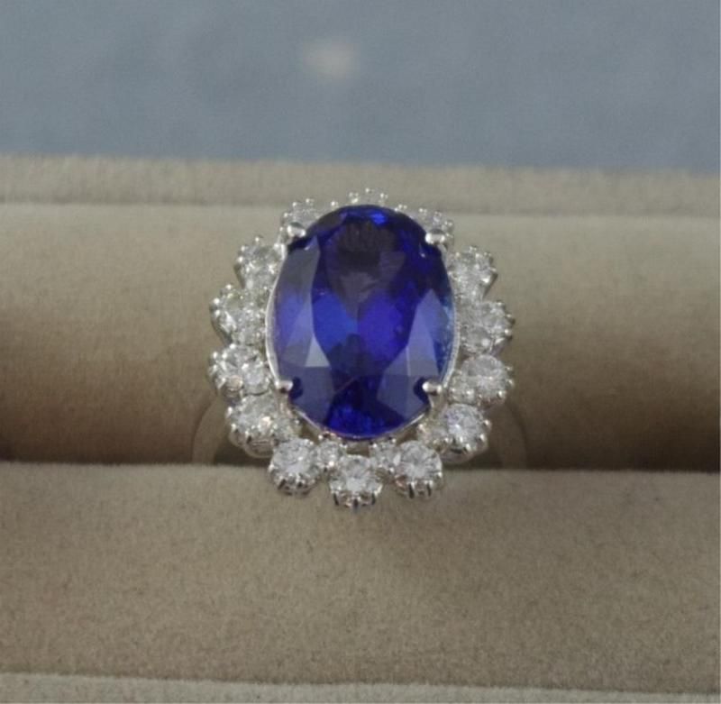 Tanzanite and Diamond Ring in White Gold - Rings - Jewellery