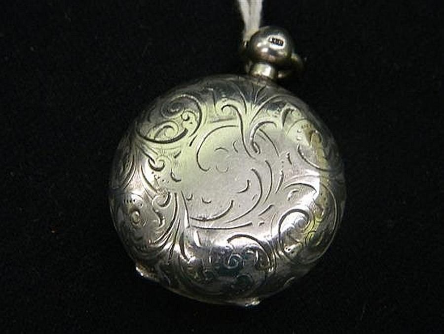A sterling silver sovereign holder - Zother - Jewellery