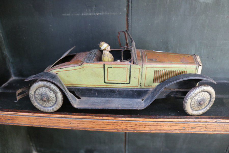 Wind-up German Tin Car Toy - Clockwork - Toys & Models