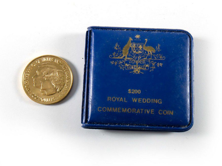 1981 Royal Wedding 0 Gold Coin 916 Gold 10 Grams Coins Numismatics Stamps Scrip